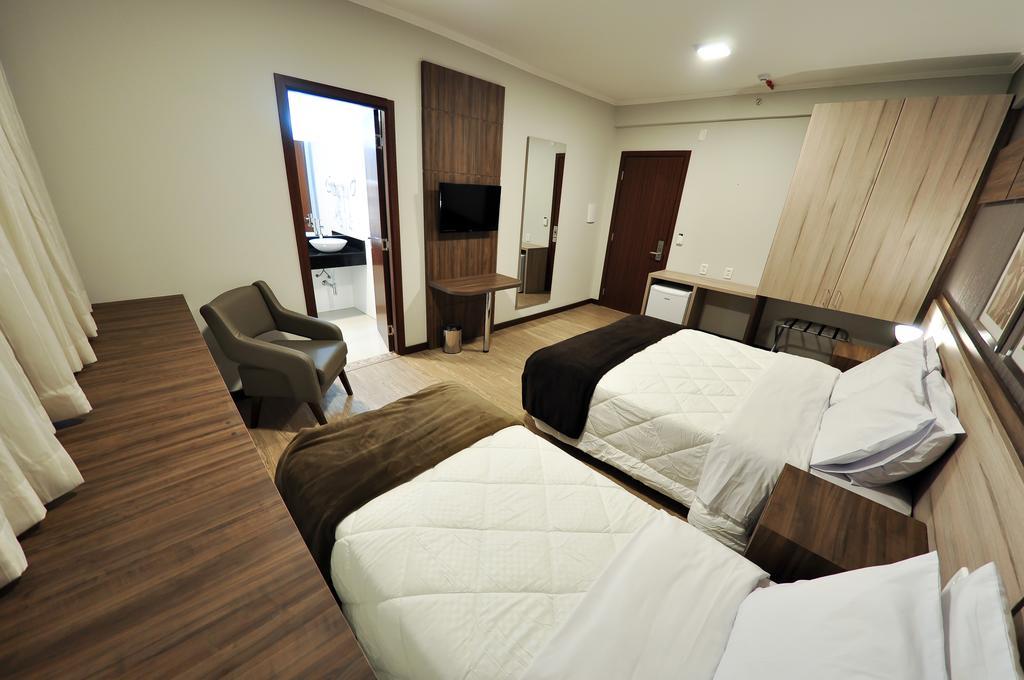 Klein Hotel